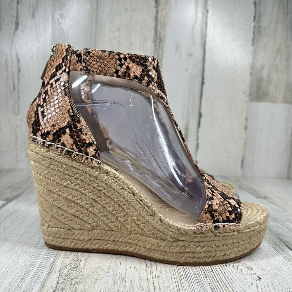 Kenneth Cole Women's Olivia T-Strap Espadrille‎ Sandals Snake Print New